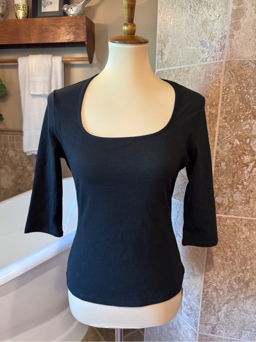 NWT Easy Gala Black Scoop Neck 3/4 Sleeve Women's Top medium